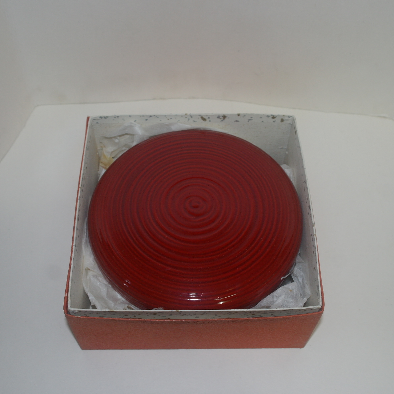 나무에 옷칠이된 합