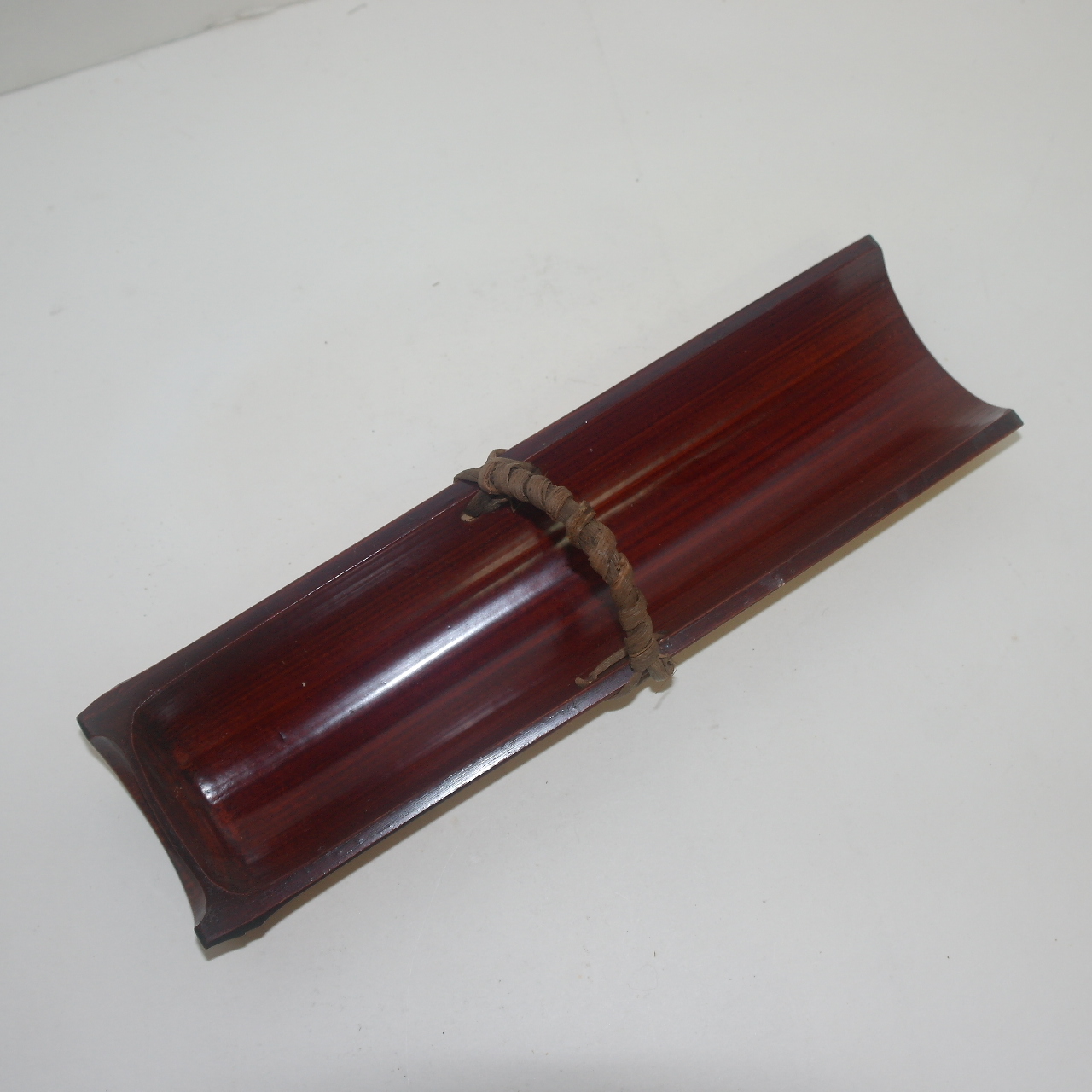 대나무에 옷칠이된 차도구