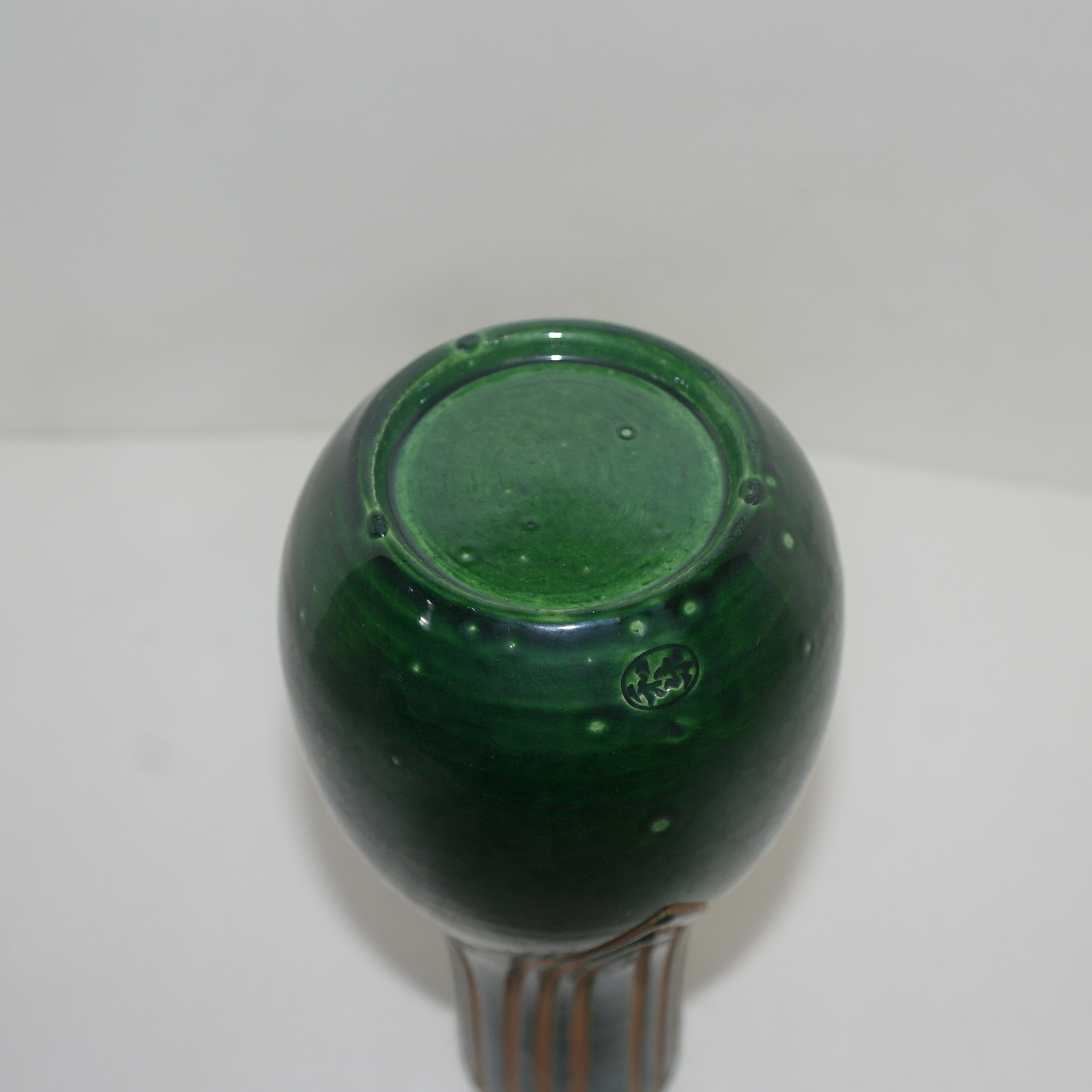 태토가좋은 녹청자금채화문 호