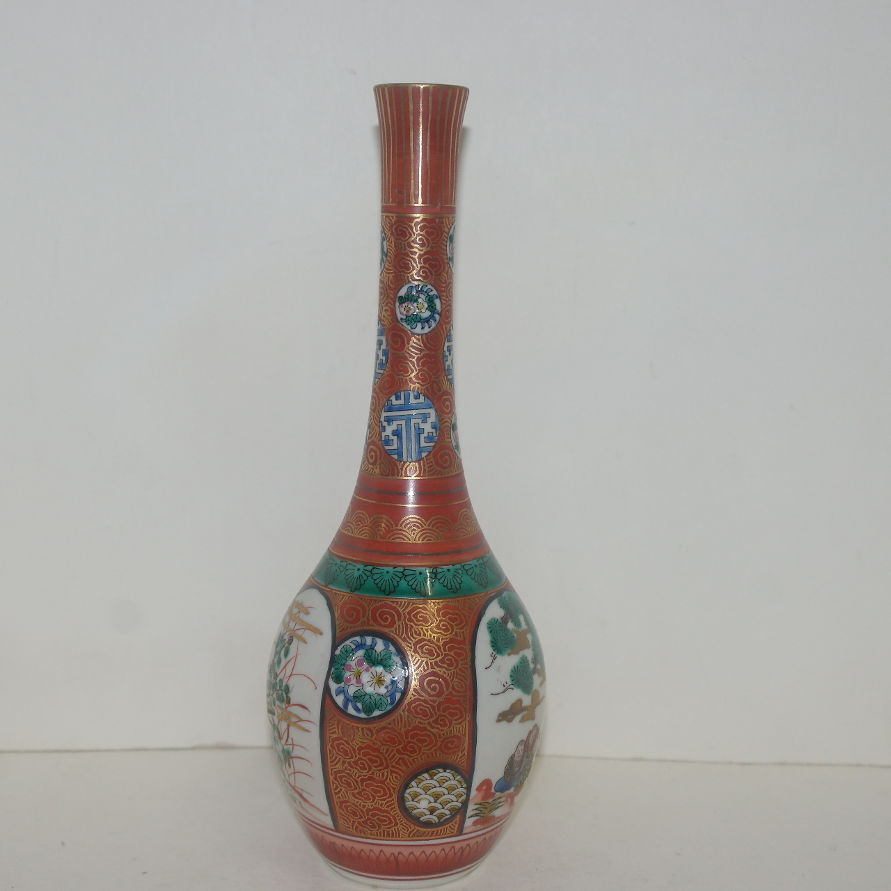 구다니 진사백자금채화문 주병