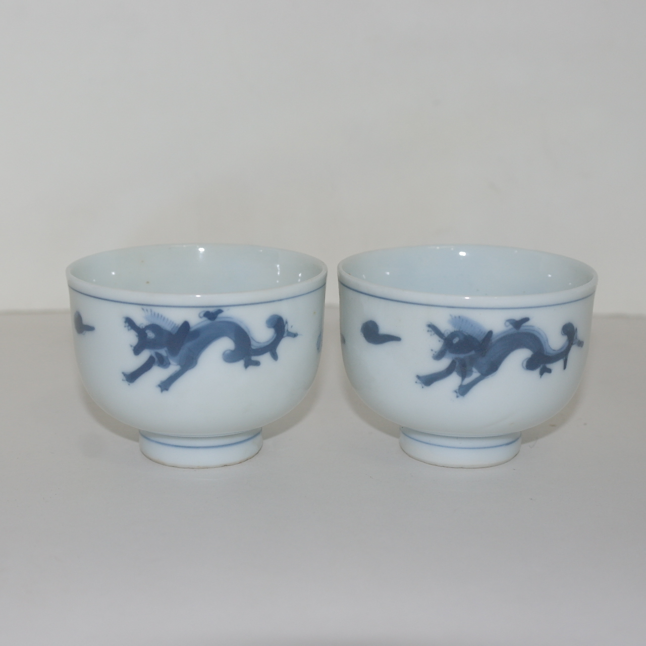 연대가좋은 청화백자 해태용문 잔 2점
