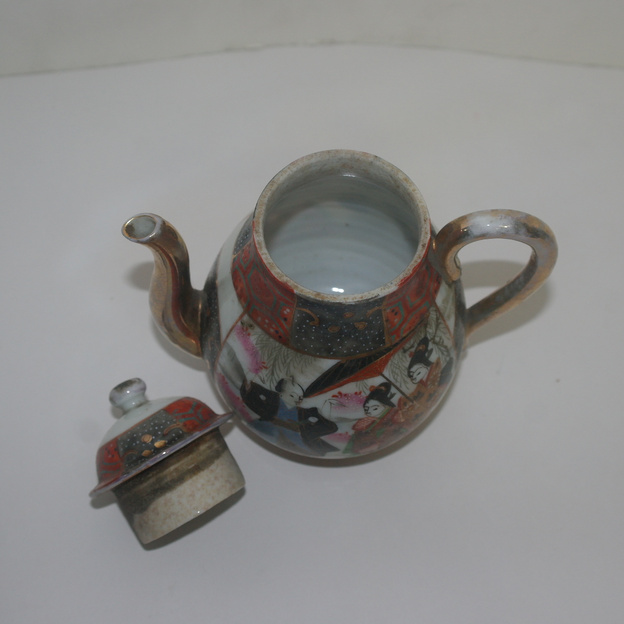 에도시기 골동 철화백자진사금채 인물문 주자