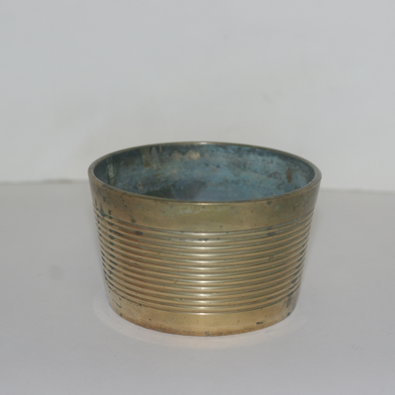 연대가좋은 청동으로된 향완