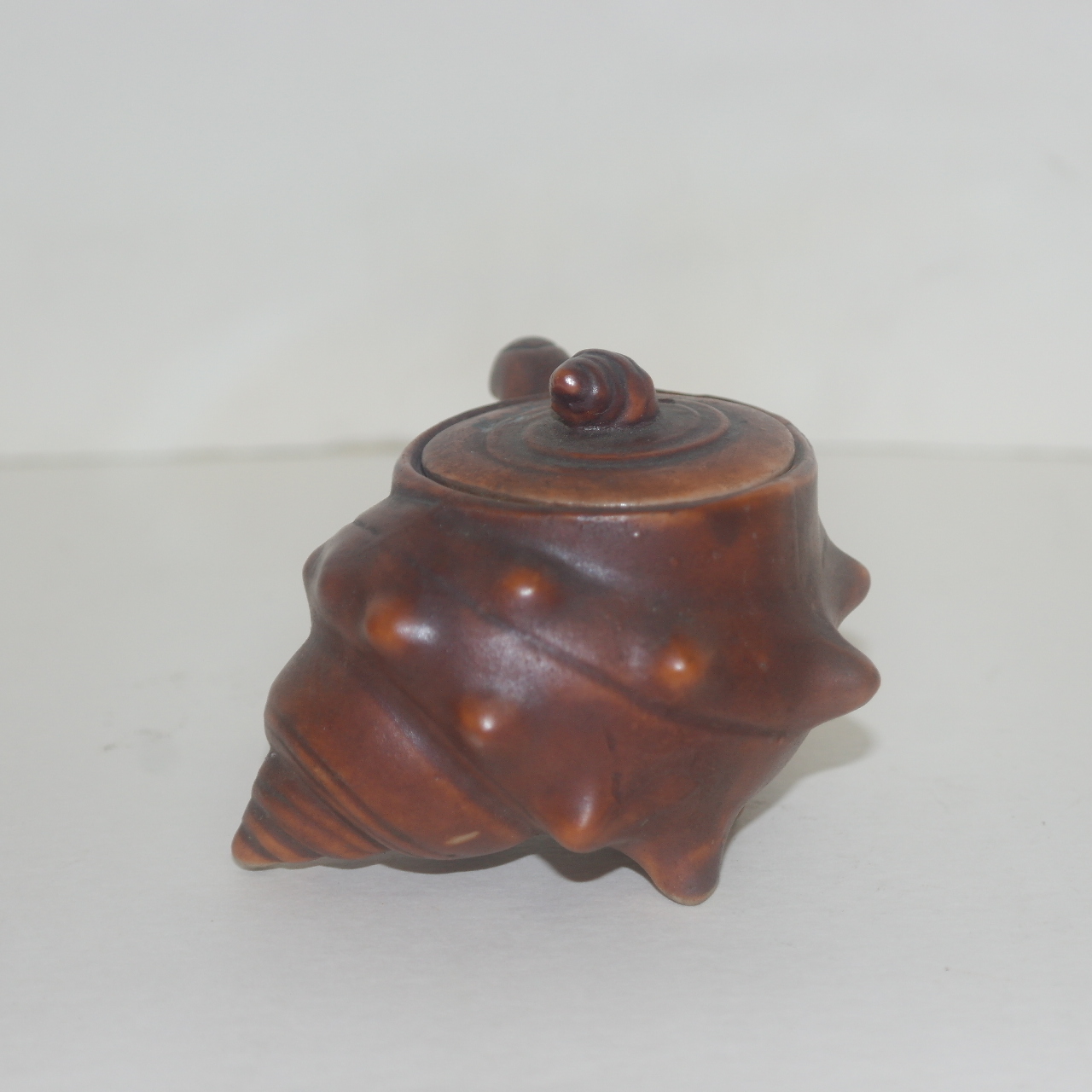 연대가좋은 소라모양의 특이한 다관