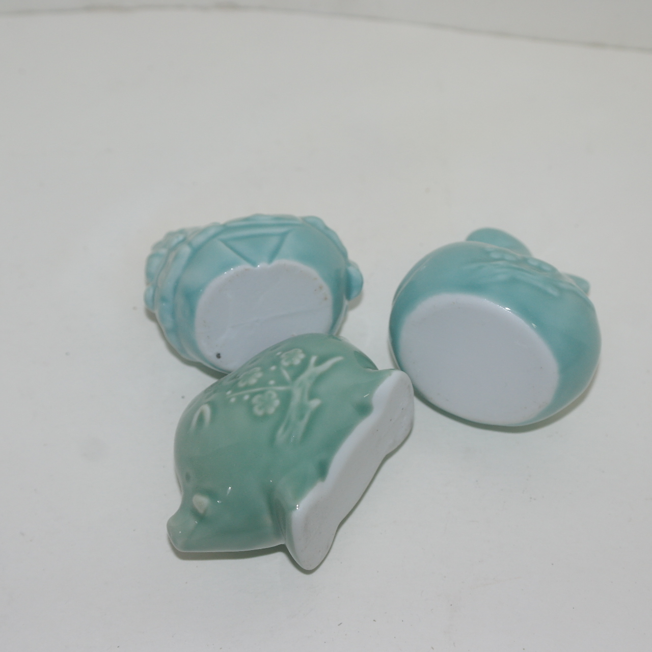 청자도자기 말,뱀,돼지 조가상