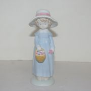 청자 도자기 소녀 조각상