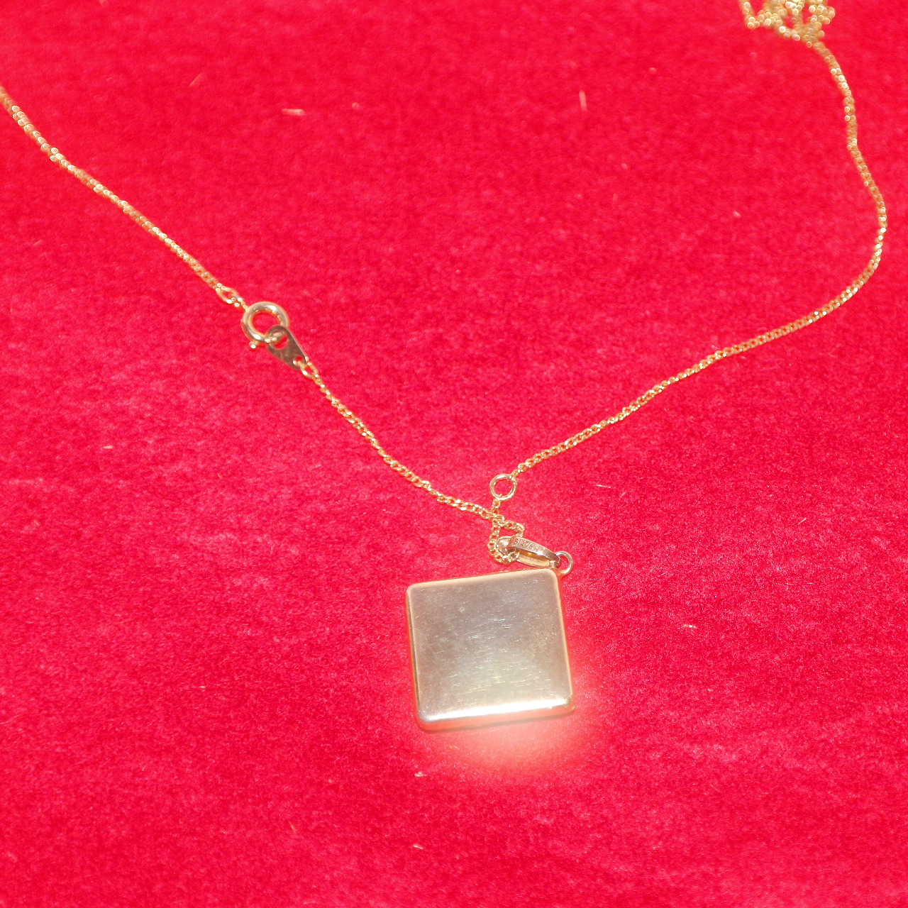 칠보화문메달 목걸이