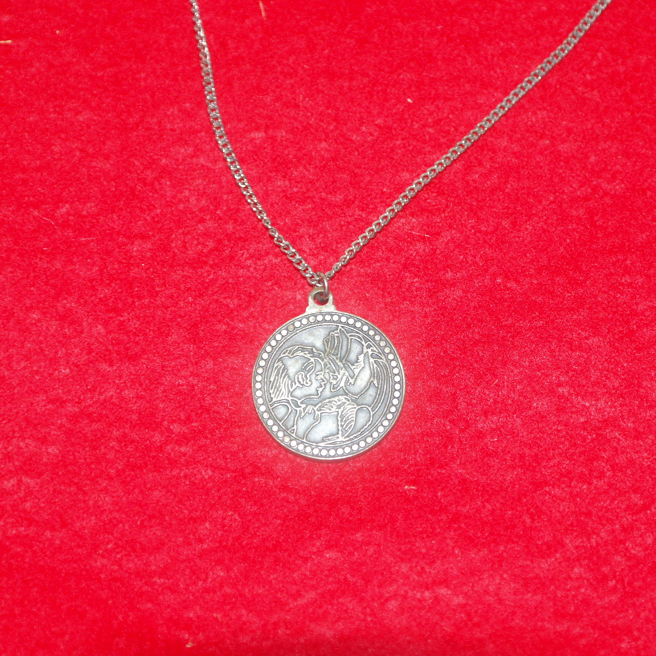 1977년 롤스로이스메달 목걸이