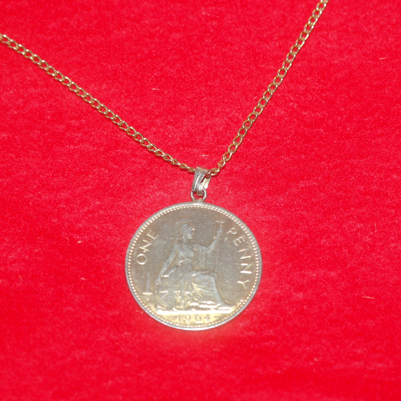 1964년 원페니 엘리자베스메달 목걸이