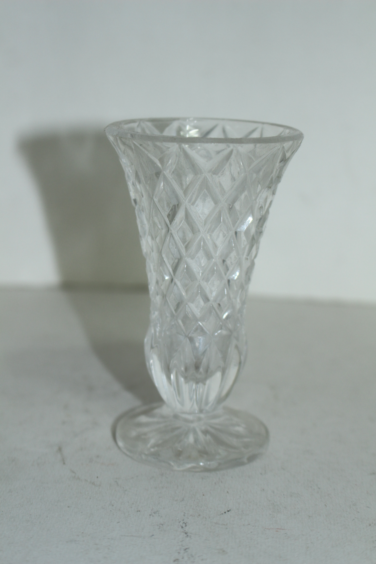 크리스탈 음각각진화문 잔