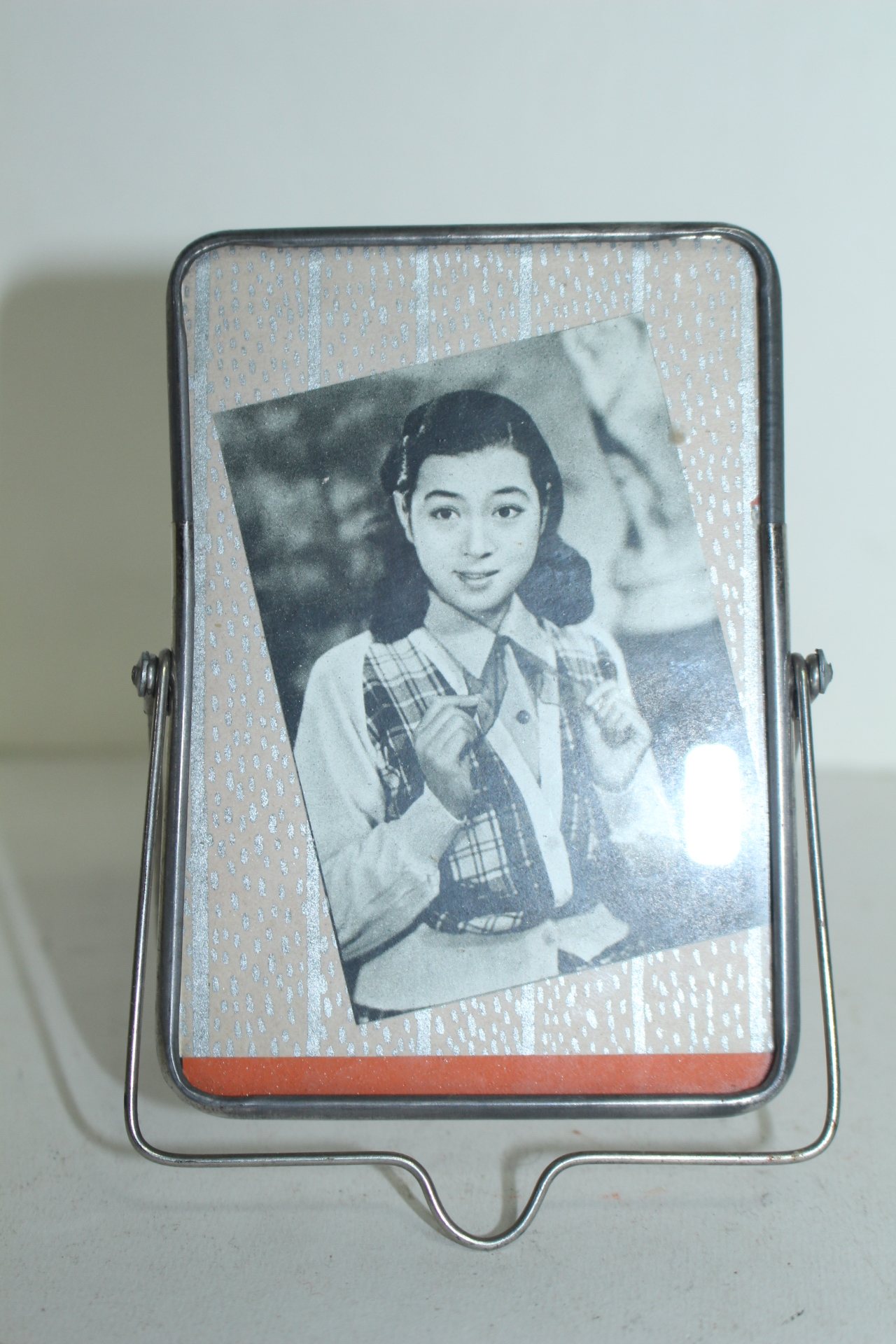 근대사 배우그림이나 사진을 넣은 거울과 사진걸이 탁상액자