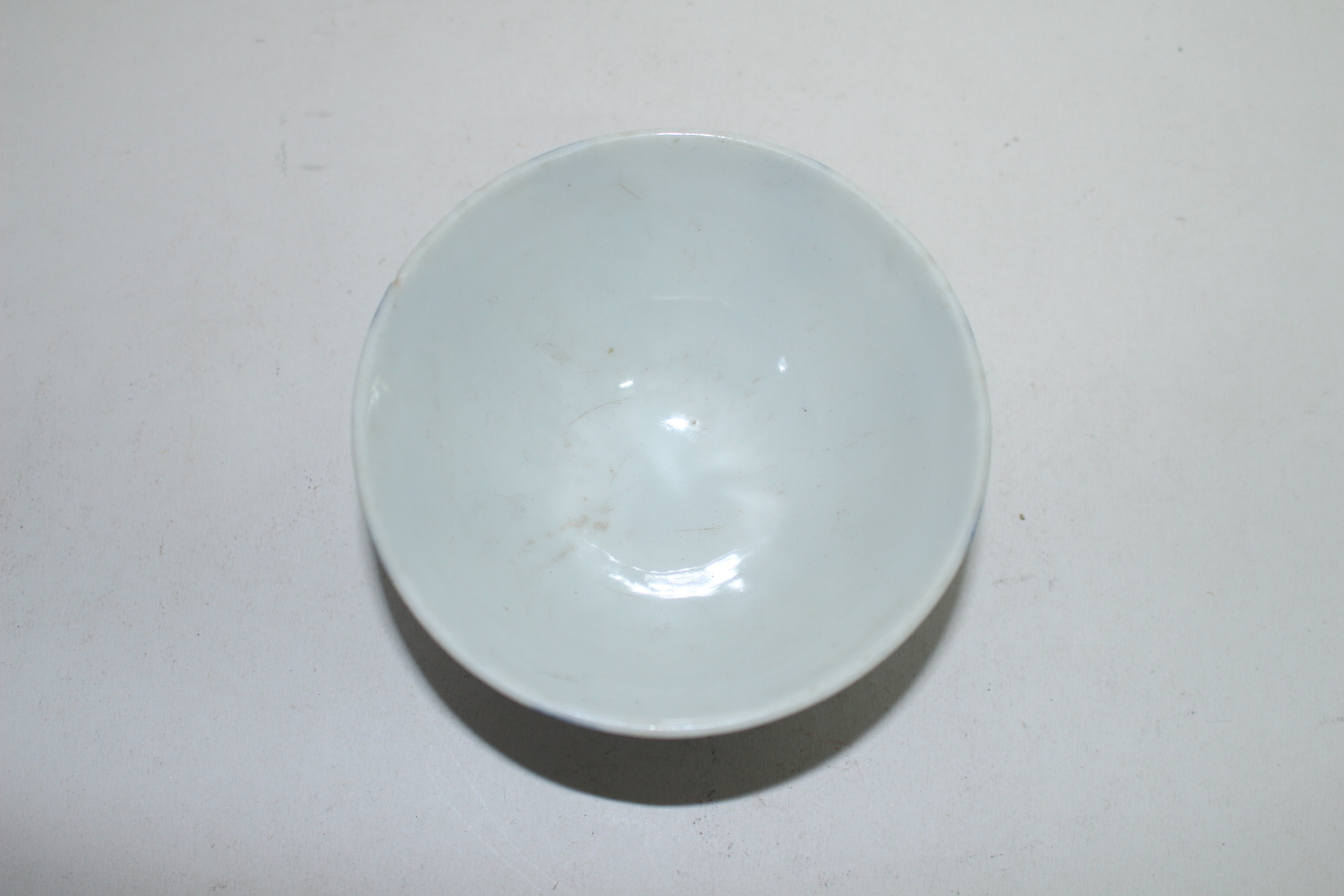 연대가좋은 청화백자 추상줄문 자완