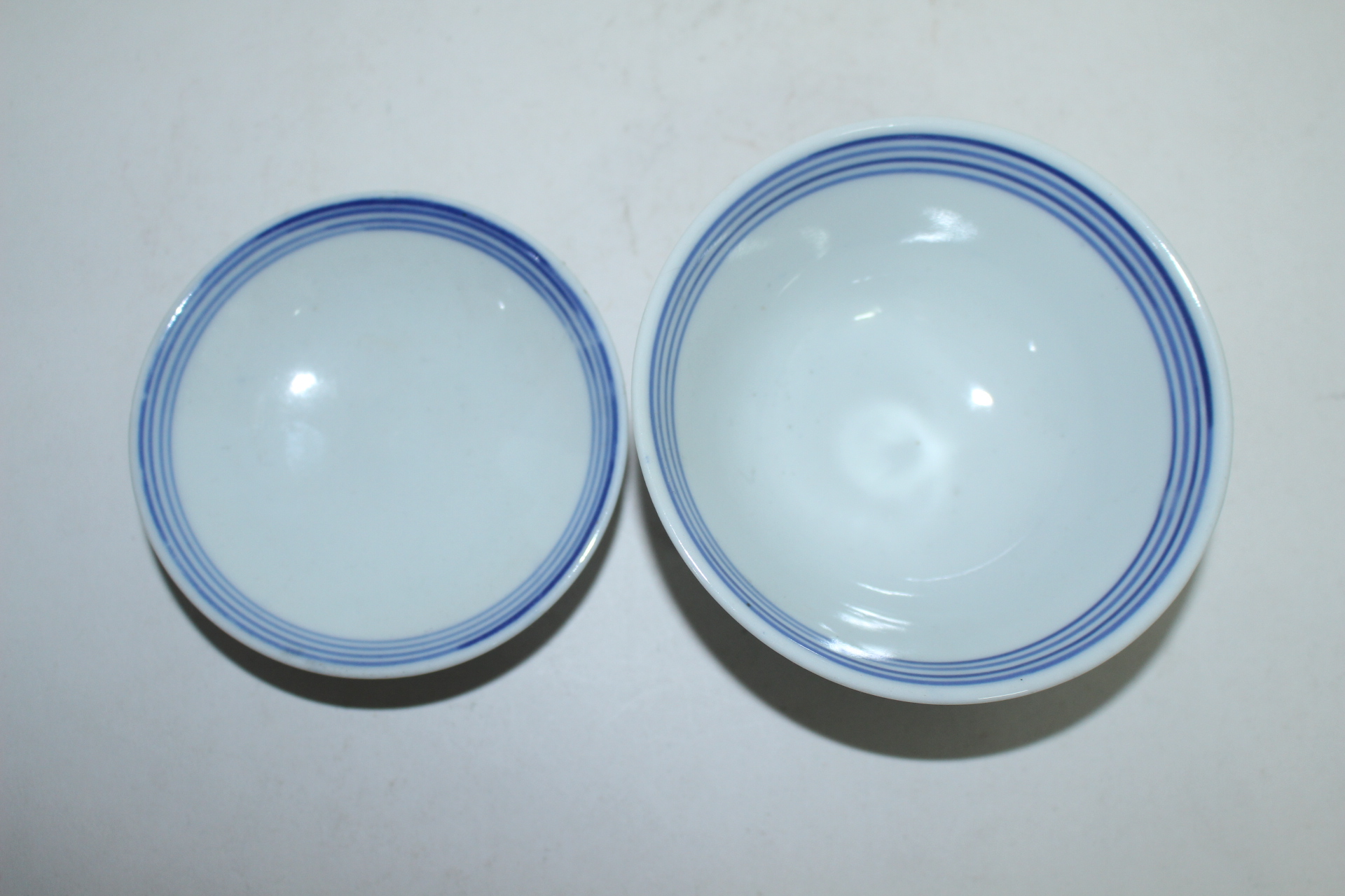 연대가좋은 이마리 청화백자산수문 개완