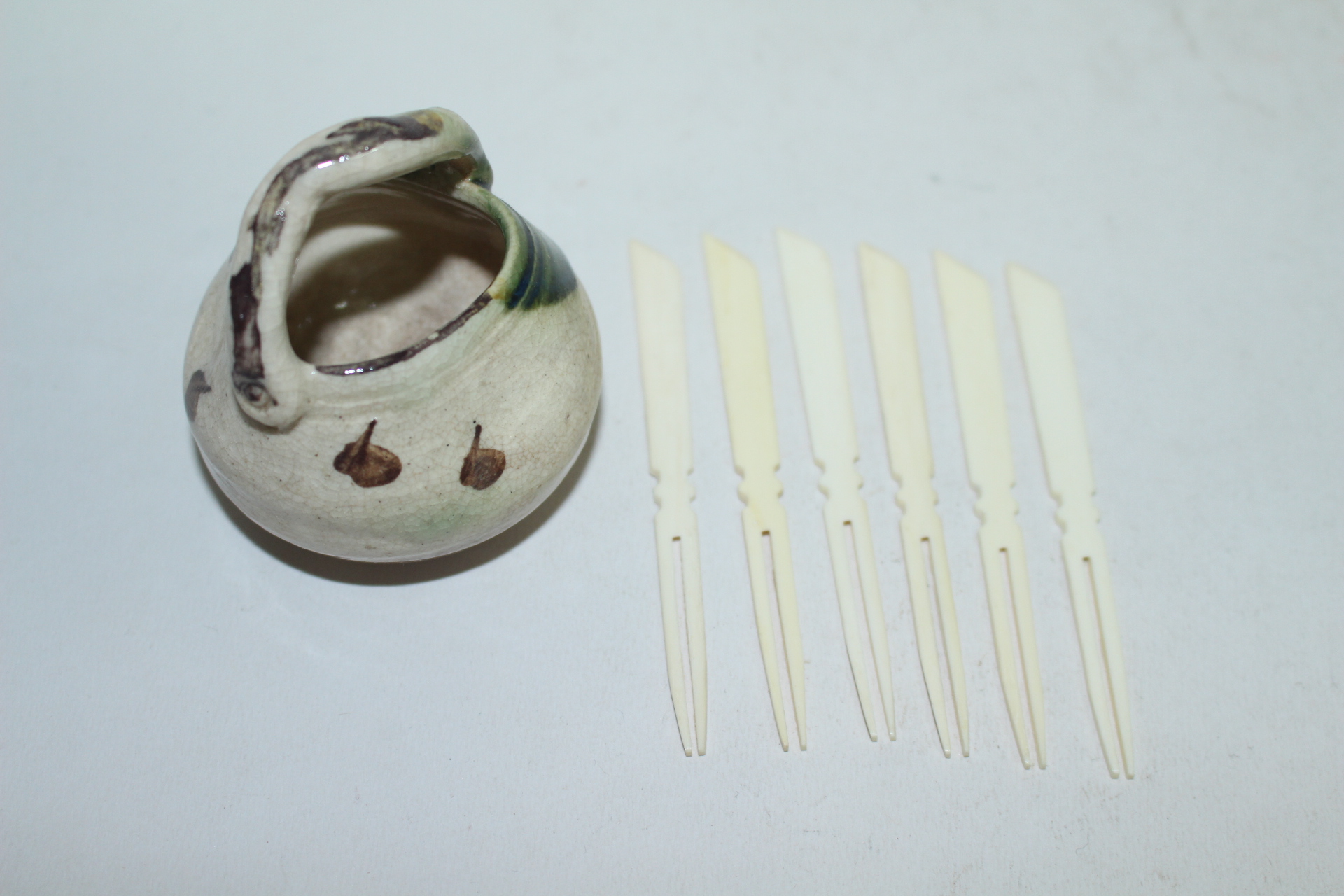 오리배청자소호와 우각재질로된 포크6점