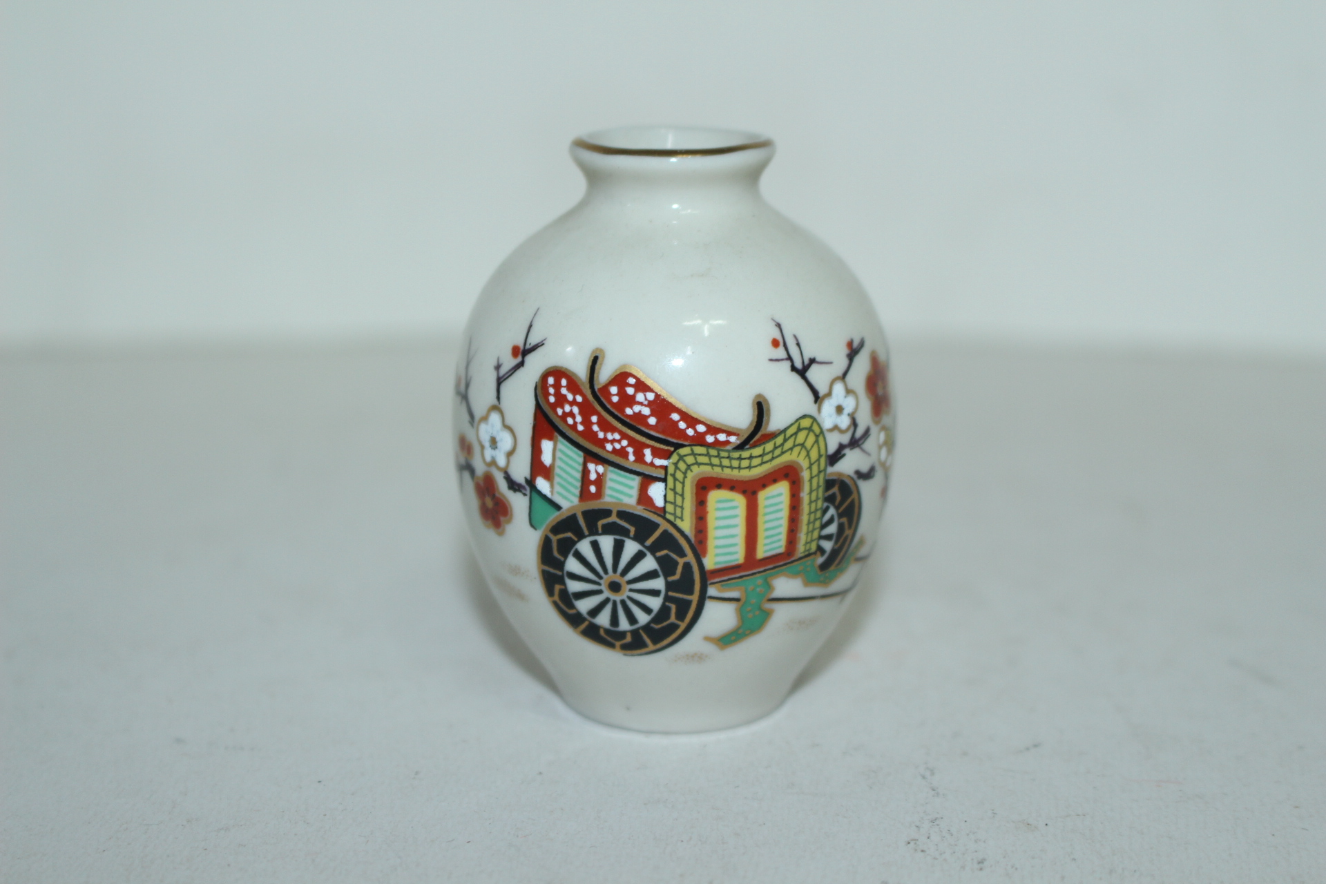 청자 진사마차화문 소호