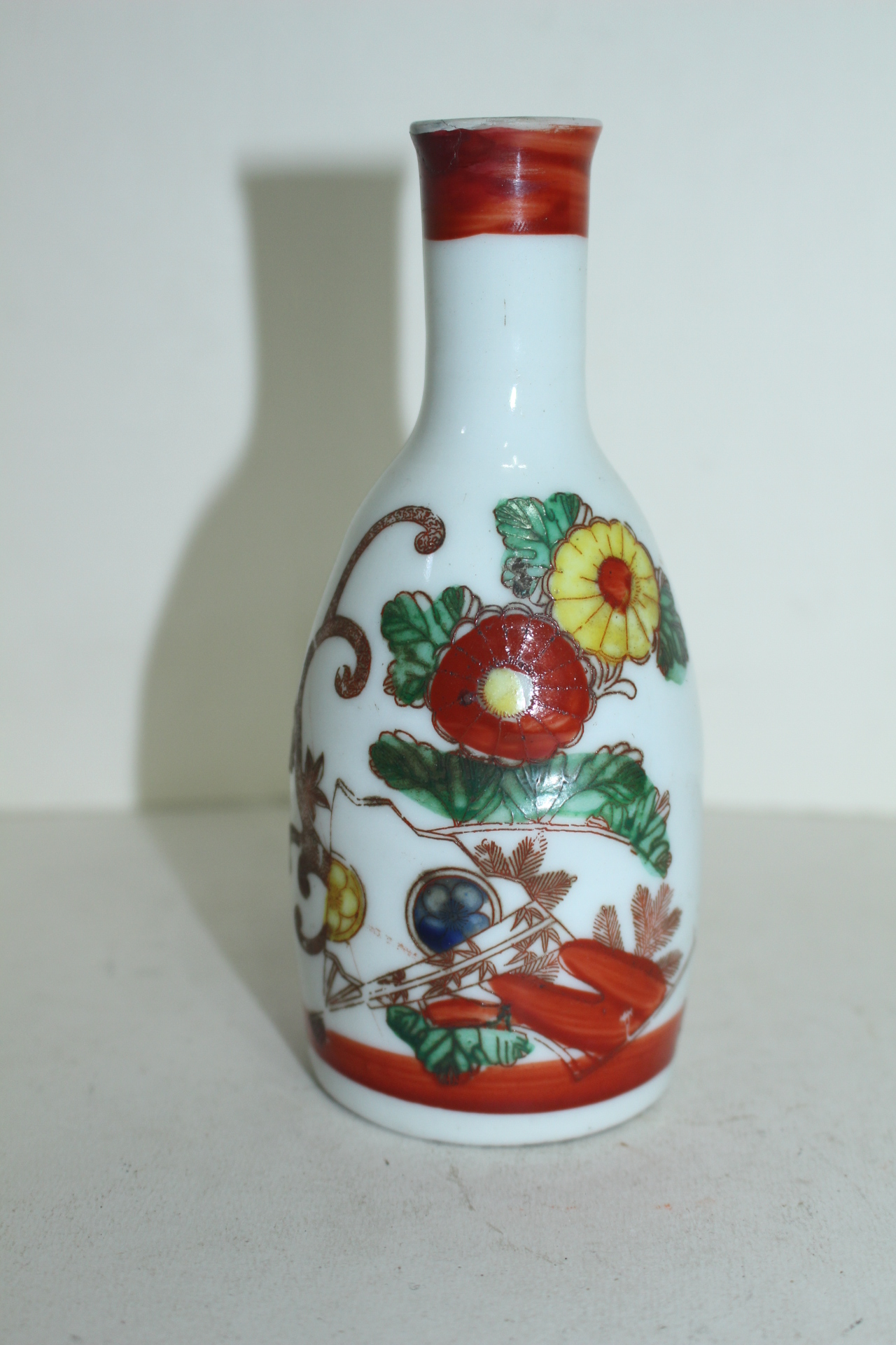 연대가좋은 진사백자 화문 주병