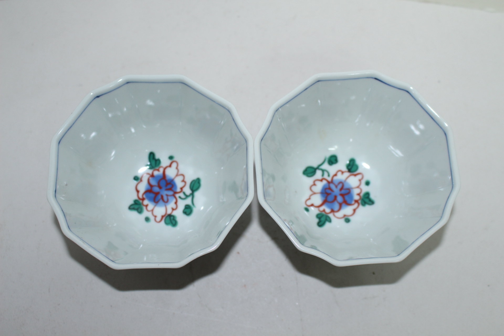 이마리 청화백자초화문 화형잔