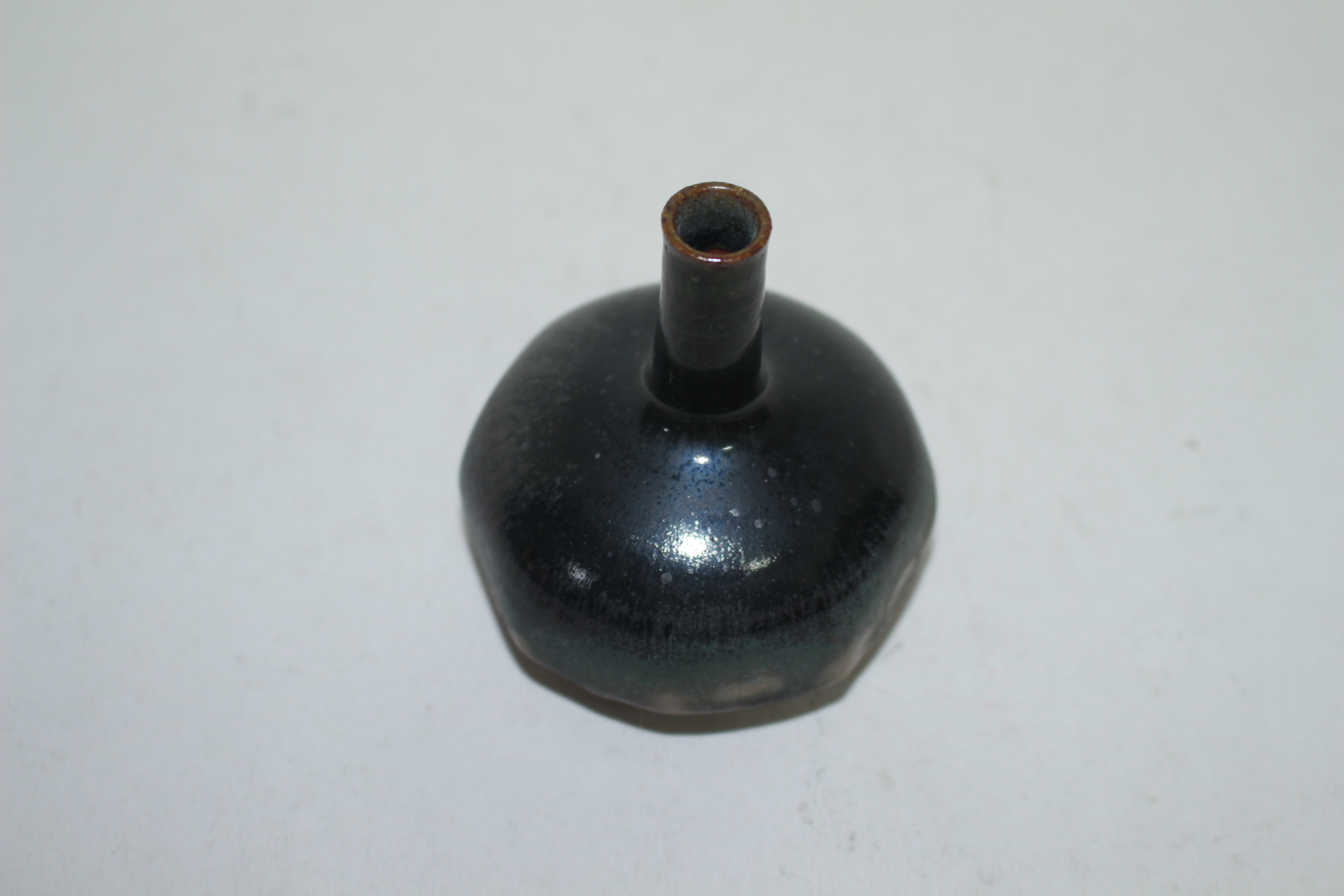 흑유청자 각진멘도리 소호