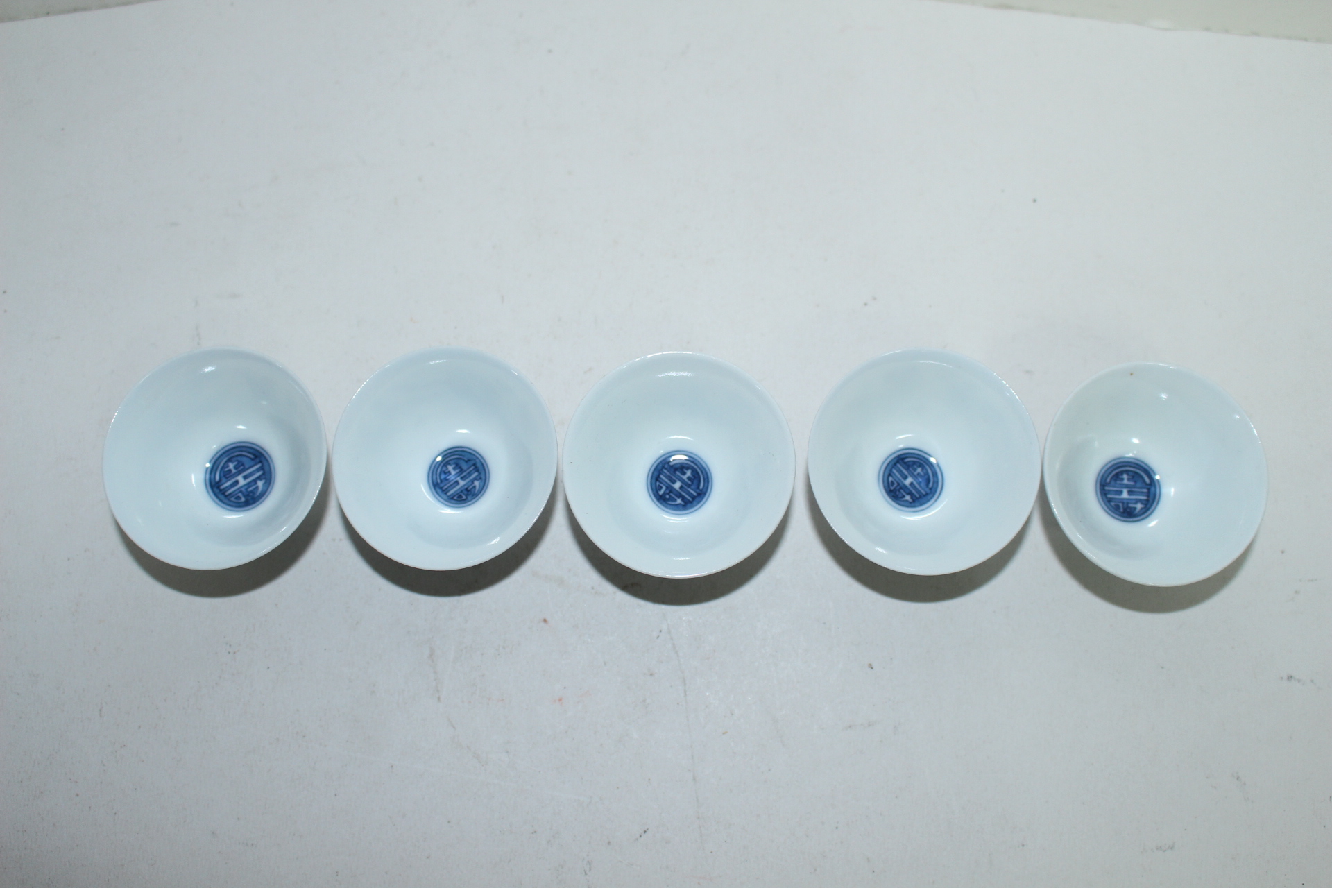 명품-평안향운(平安香雲) 청화백자비익조 수자문 잔 5점셋트