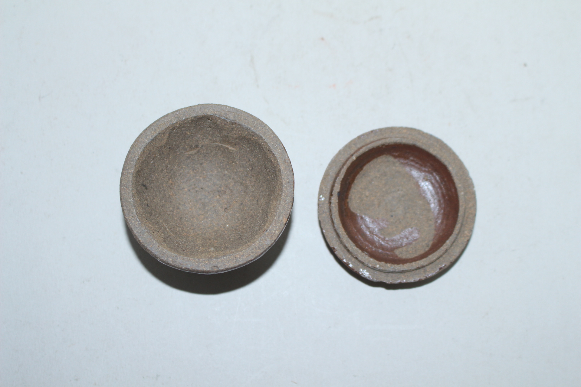 청자 덴모꾸 산모양 향합