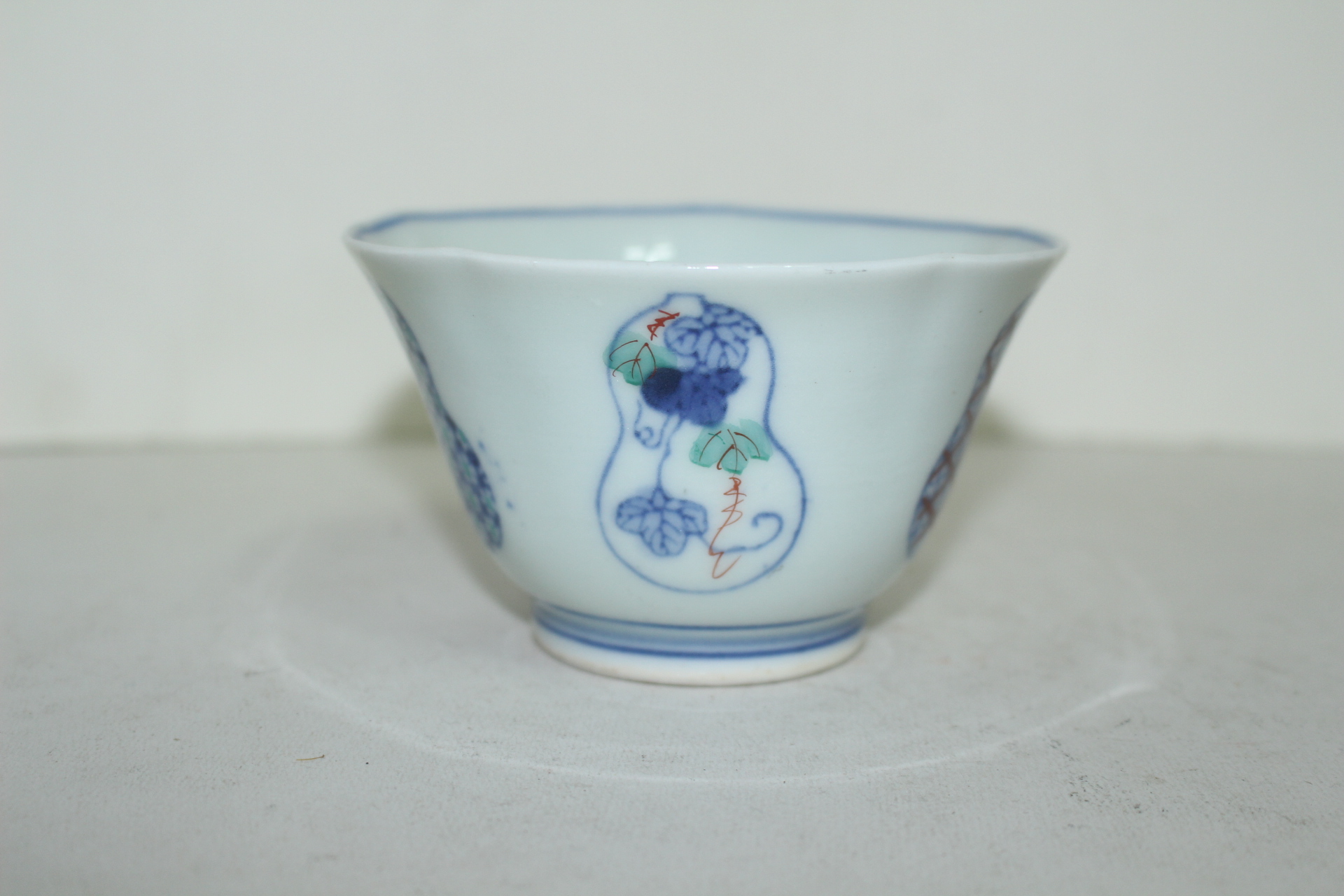 연대가좋은 이마리 청화백자진사화문 자완