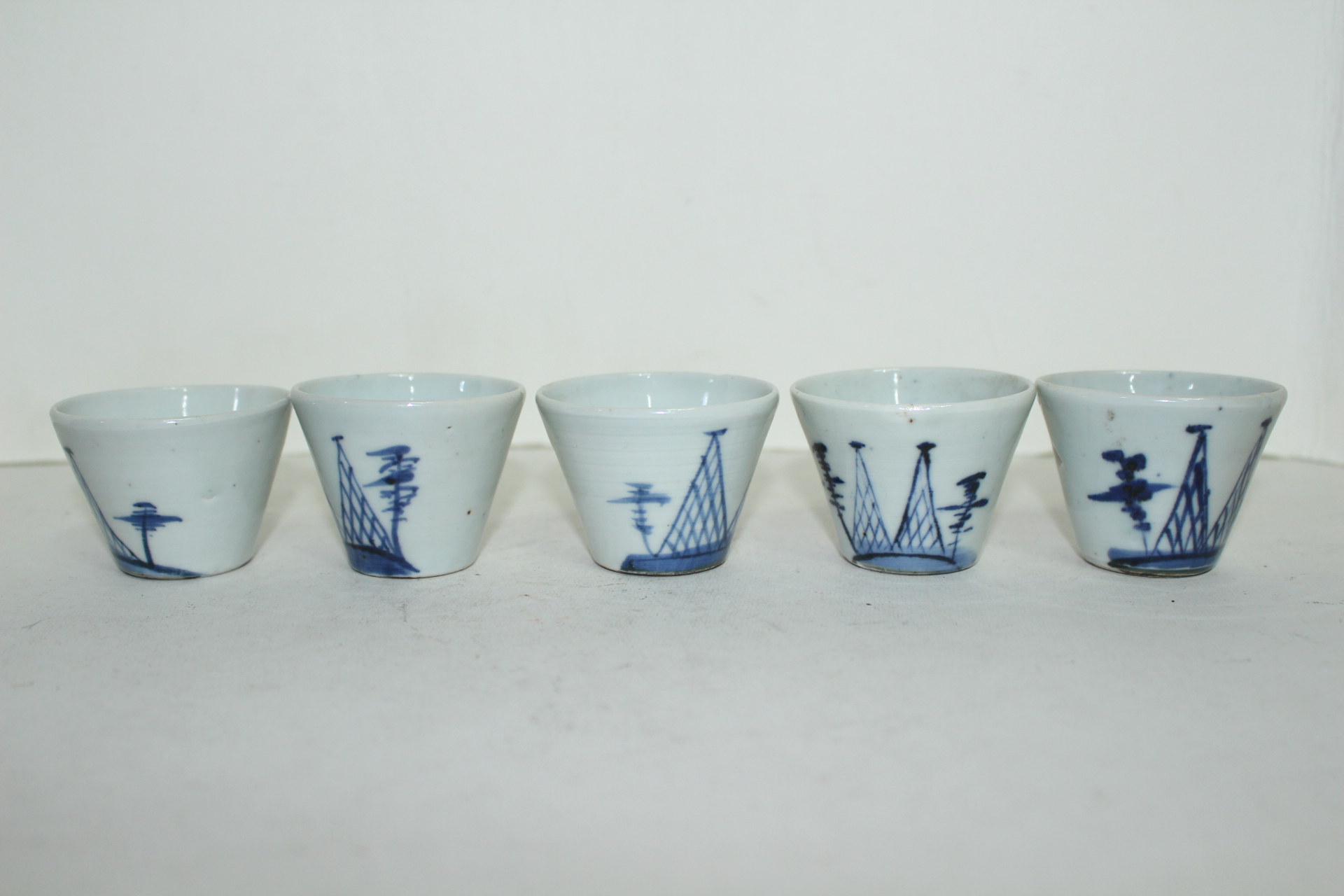 연대가좋은 고이마리 청화백자추상산문 잔 5점