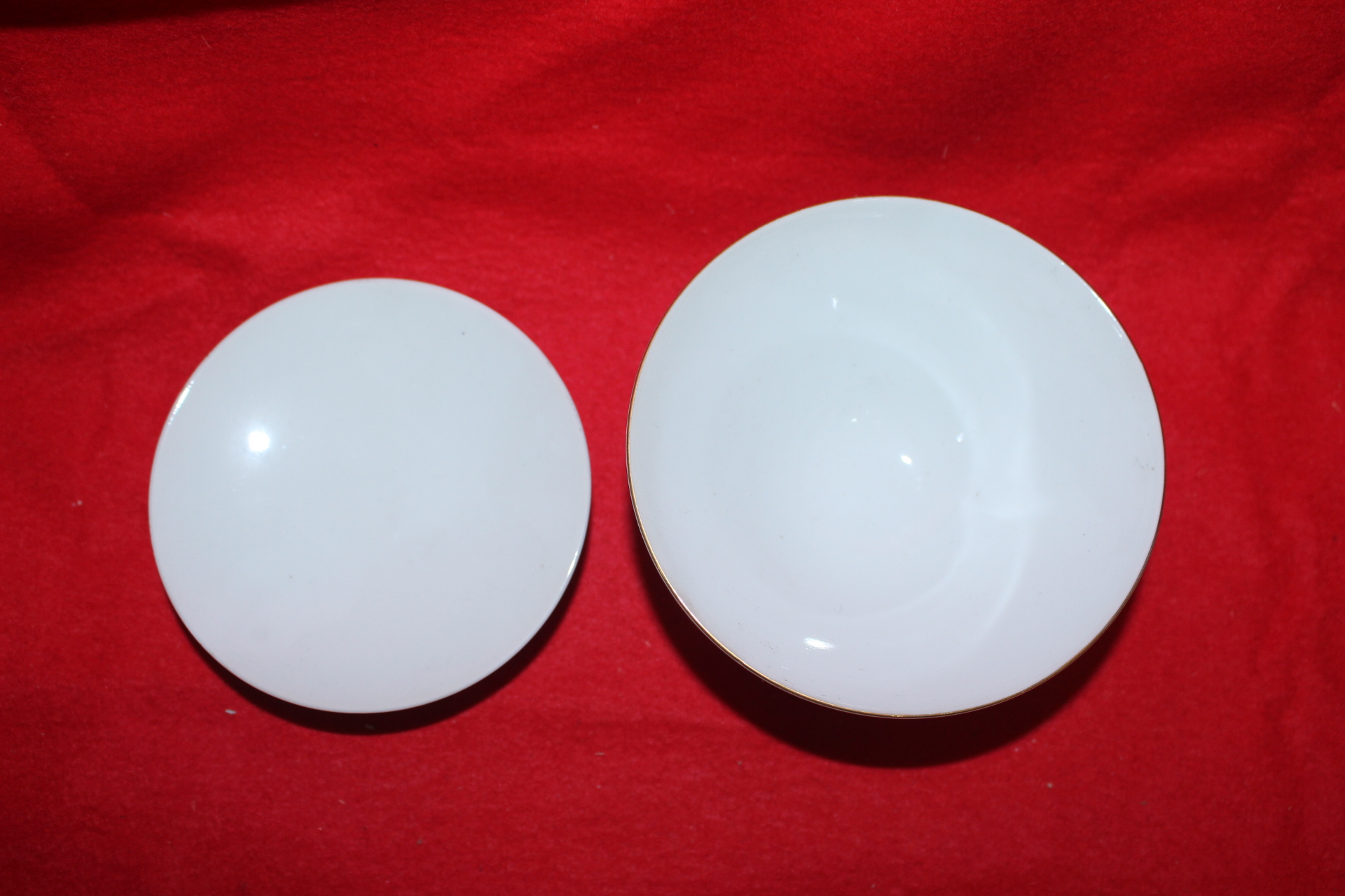 구다니 철화백자 추상문개완