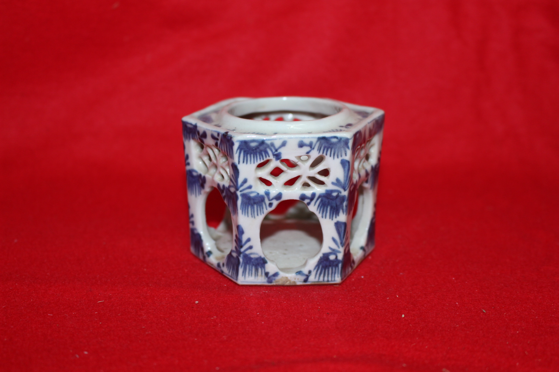 100년이상된 청화백자 투각향완