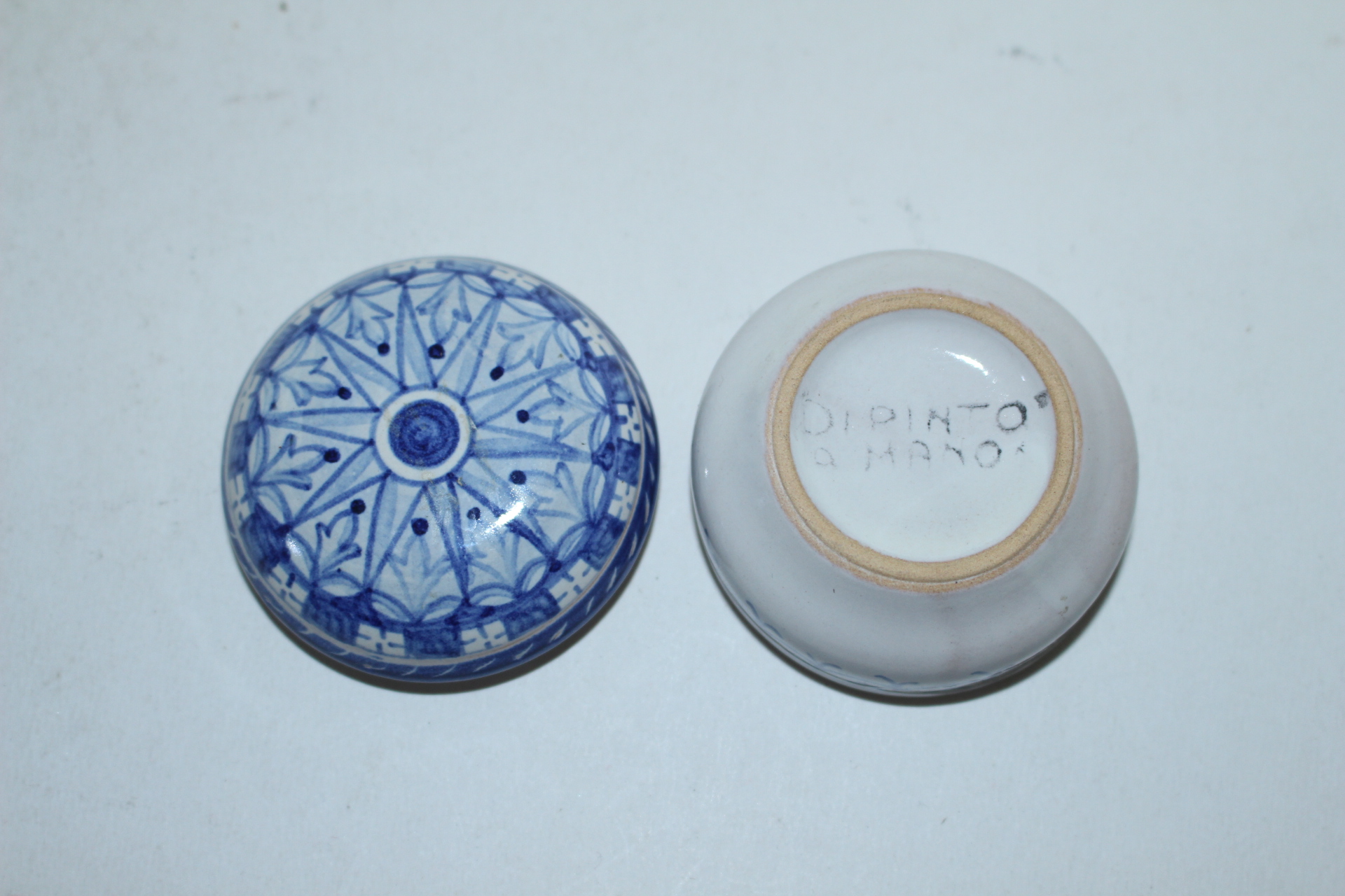 유럽산 청화백자 화문 향합