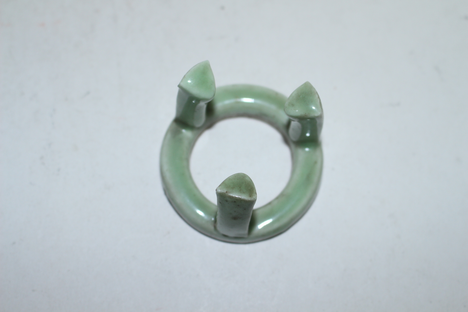 연대가좋은 청자 삼족받침 차도구