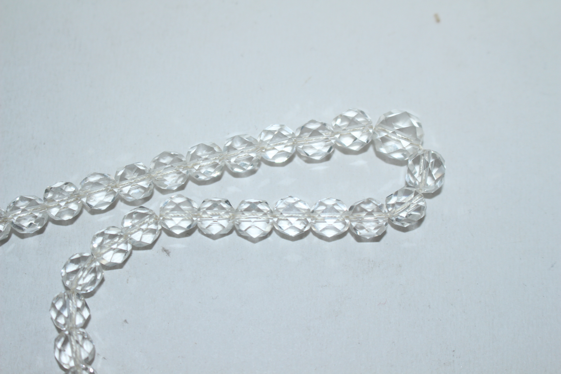 천연 수정에 순은화문이음새가 있는 목걸이