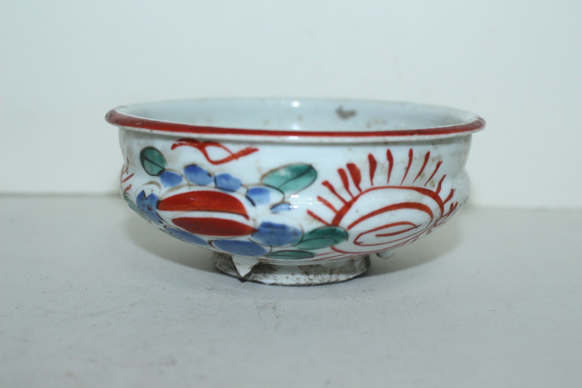 100년이상된 진사백자화문 향로