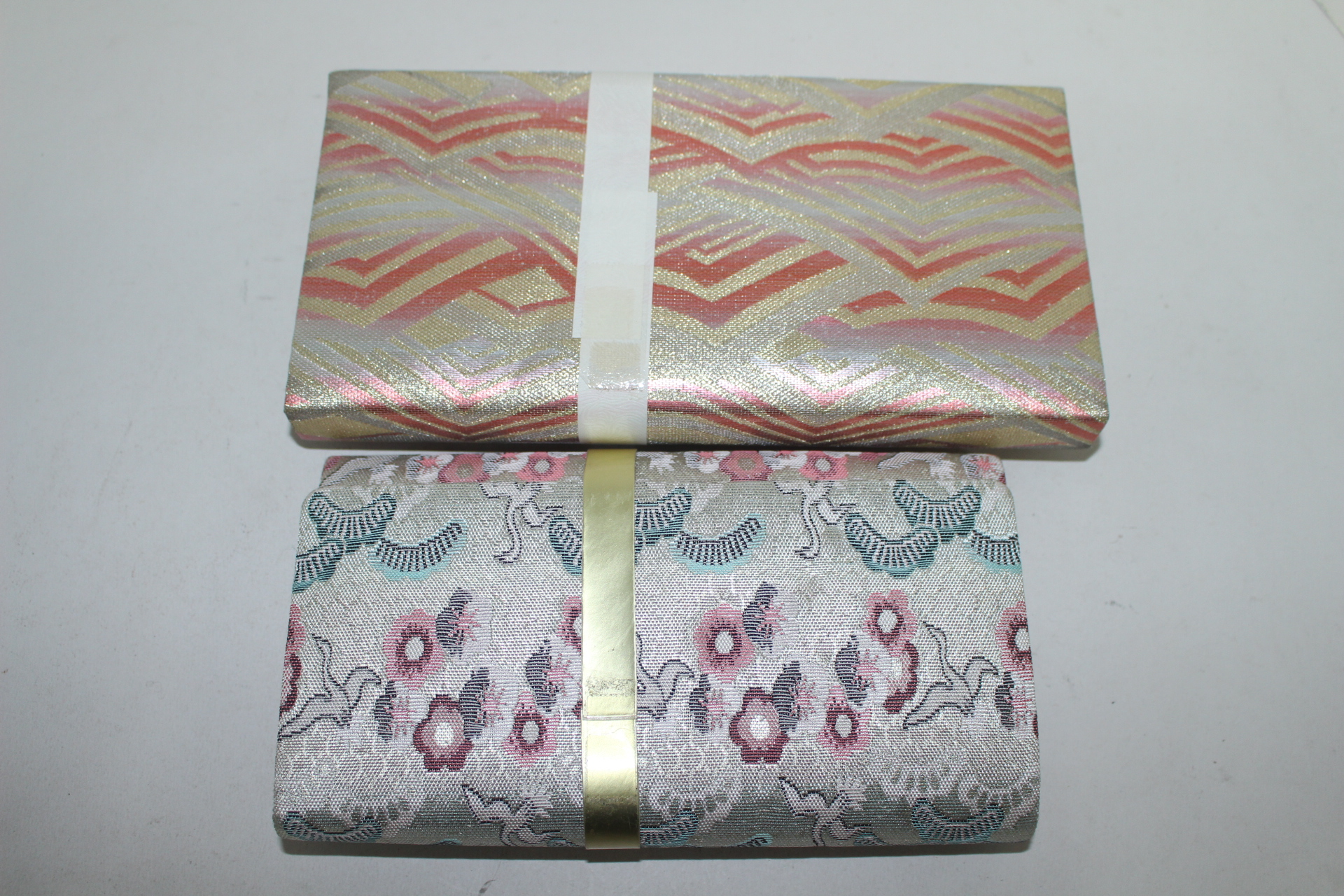 미사용 천으로된 금채화문 지갑 2점