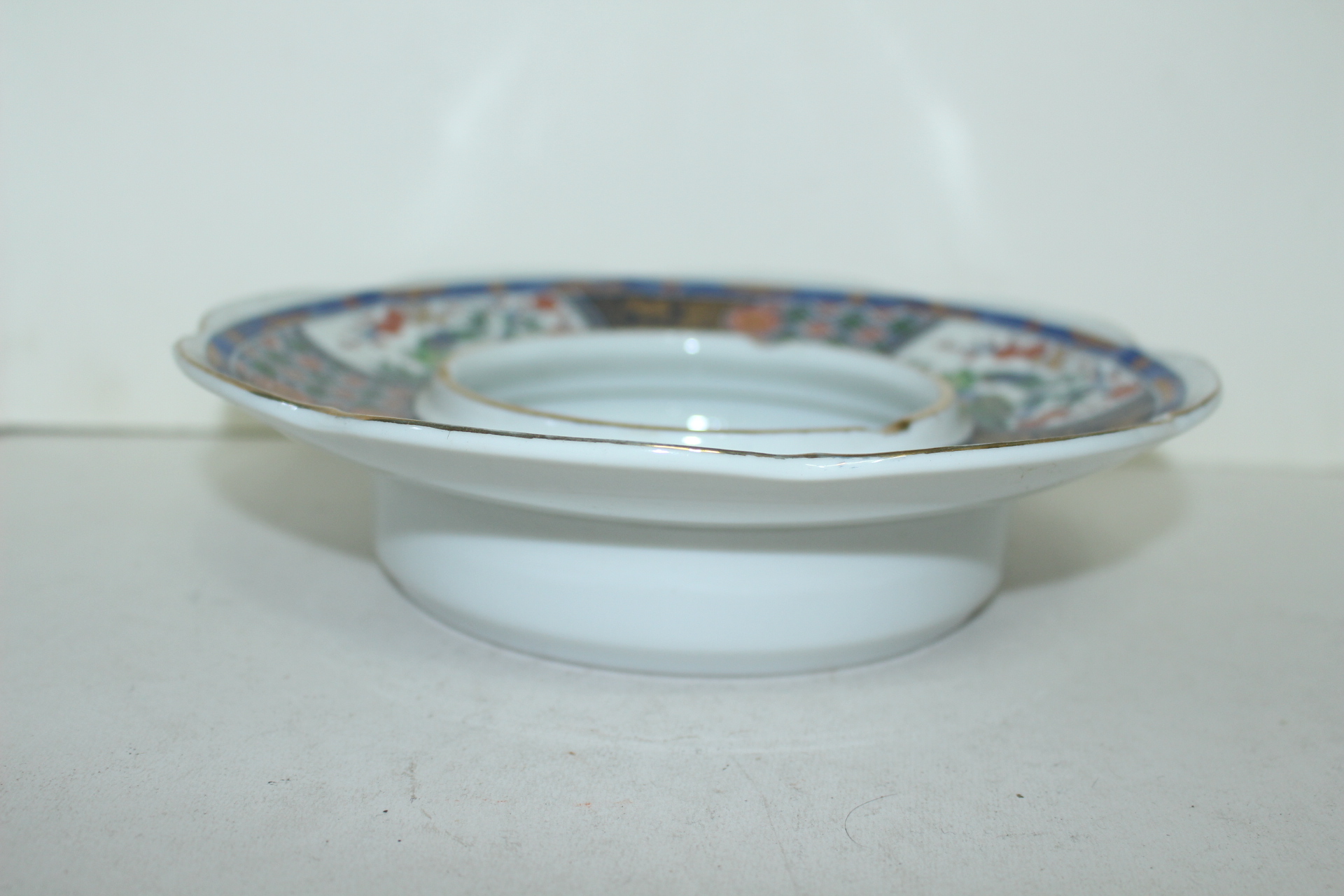 백자 청화진사조화문 화형 화반(재털이)