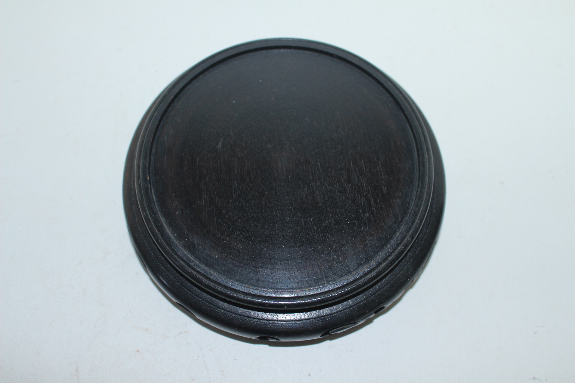 원목나무로된 투각화문 화대(지판)