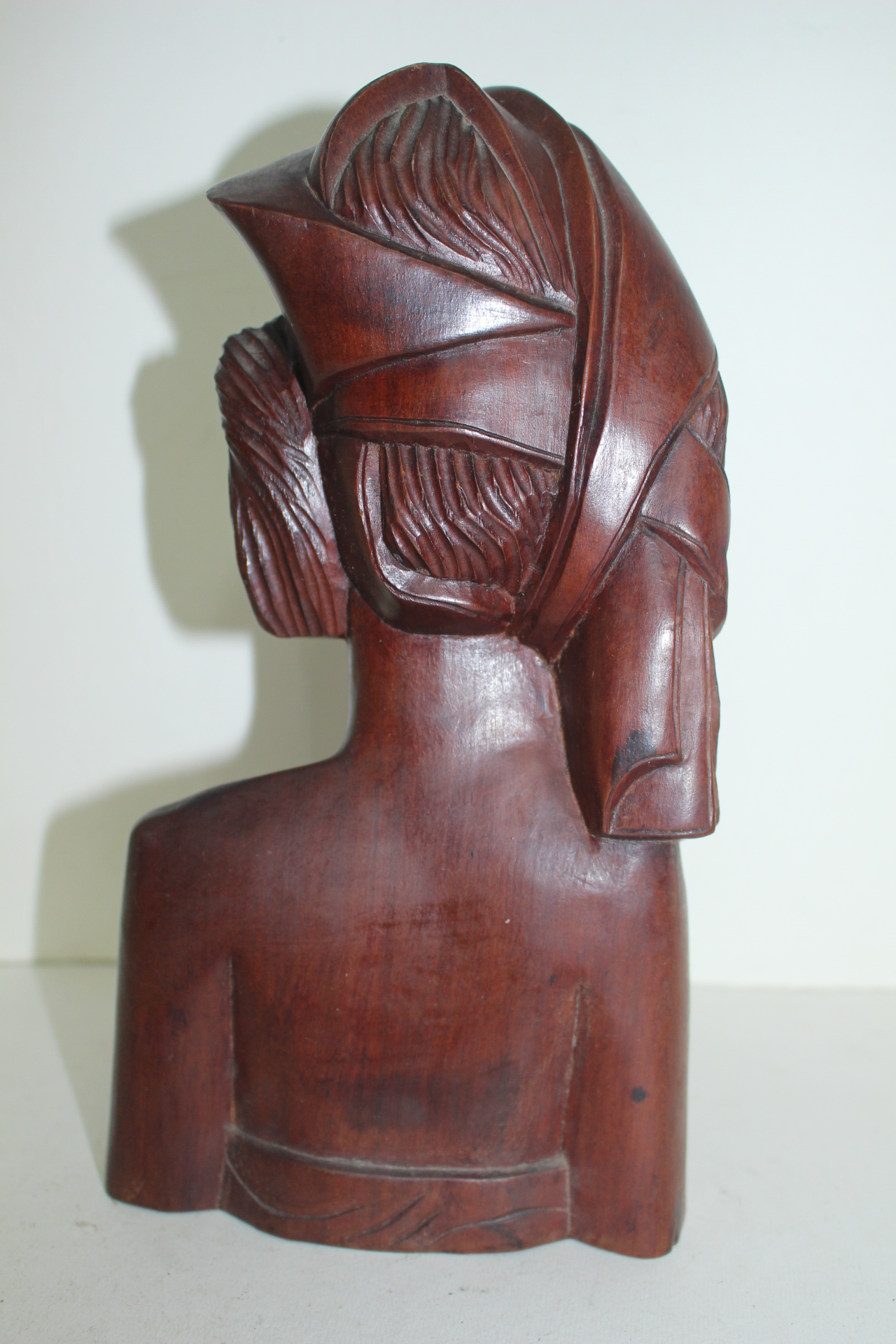 외국산 묵직한 화류목나무를 조각한 여인 조각상