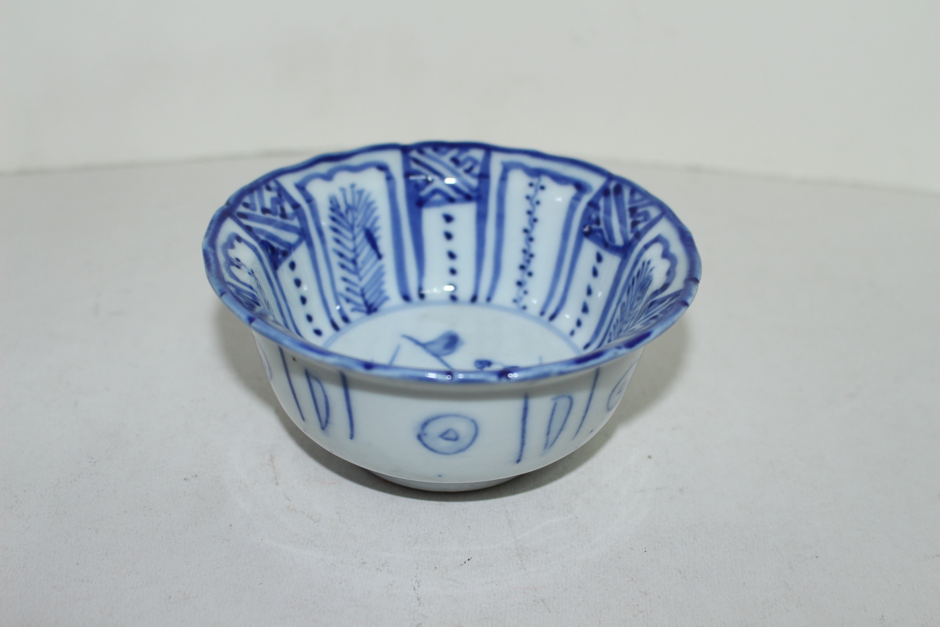 100년이상된 청화백자 동자화문 화형완