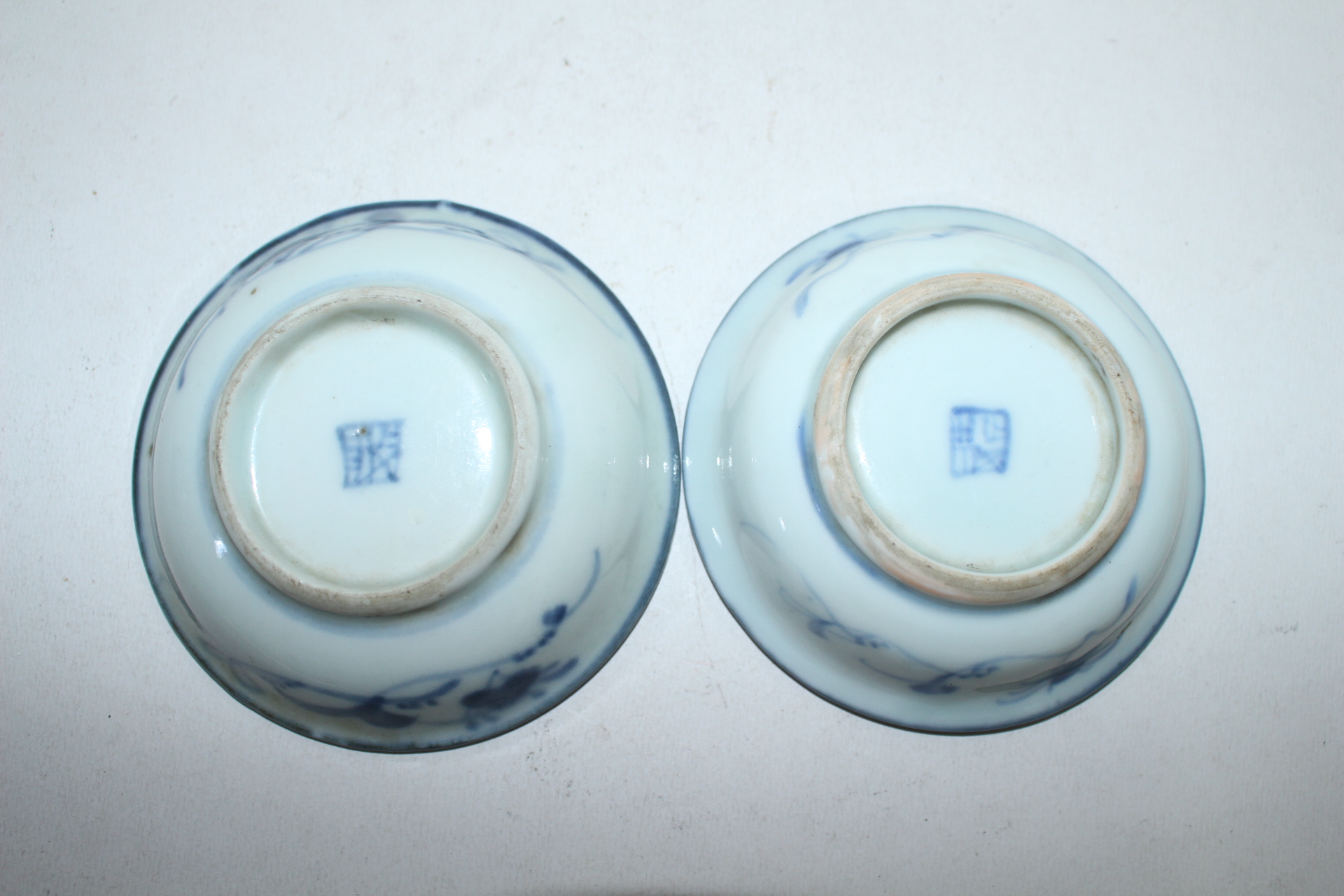 100년이상된 청화백자산수문 완 2점