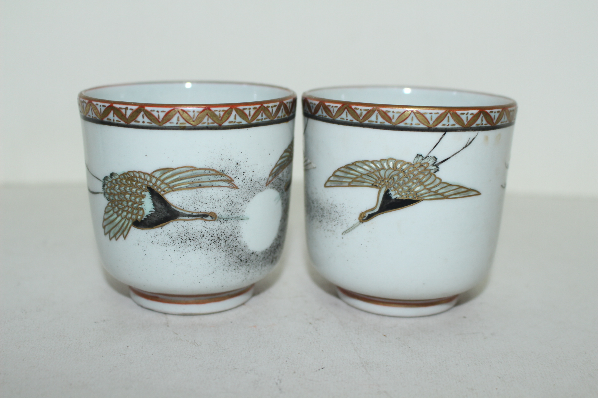 100년이상된 구다니 철화백자금채학문 잔2점