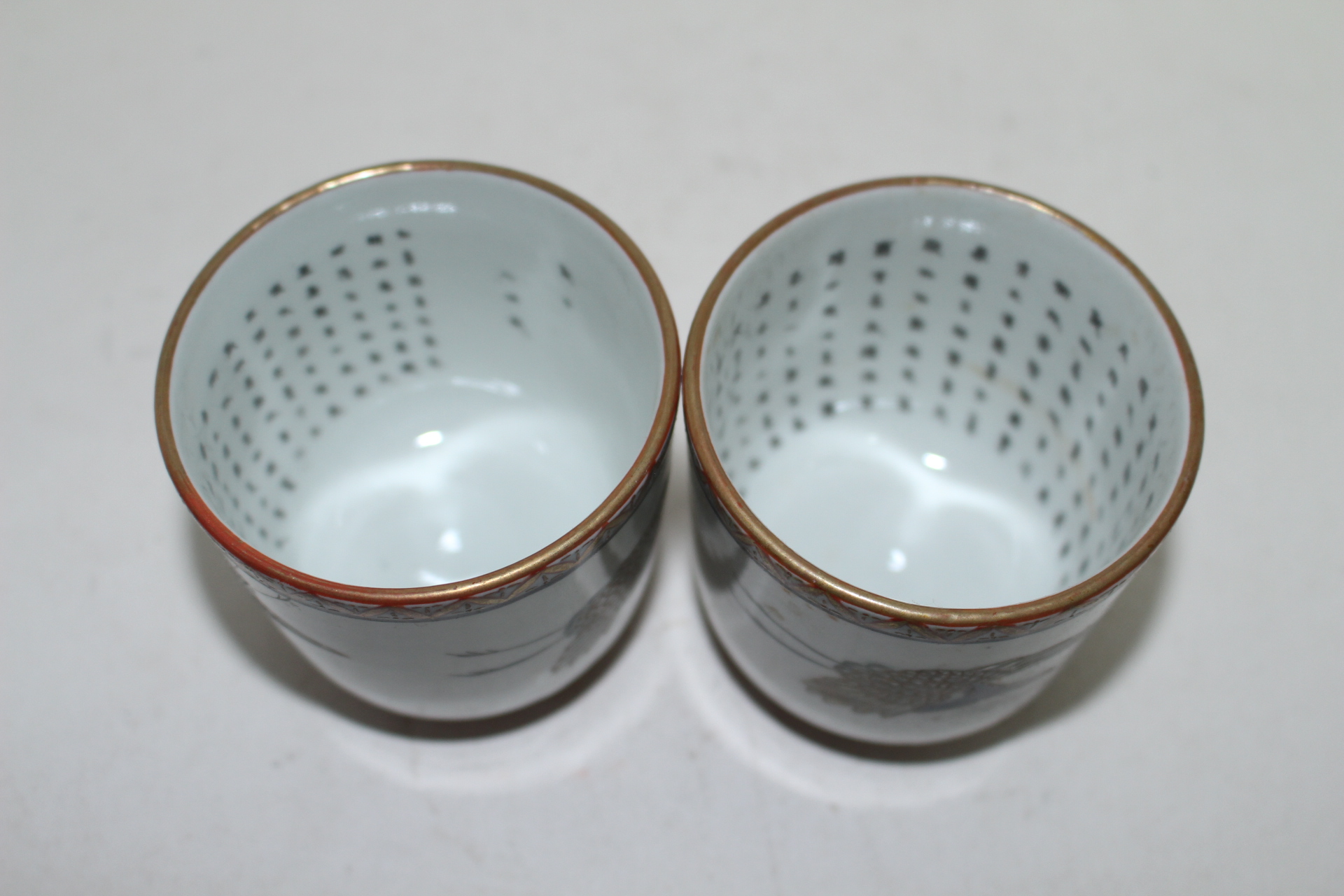 100년이상된 구다니 철화백자금채학문 잔2점