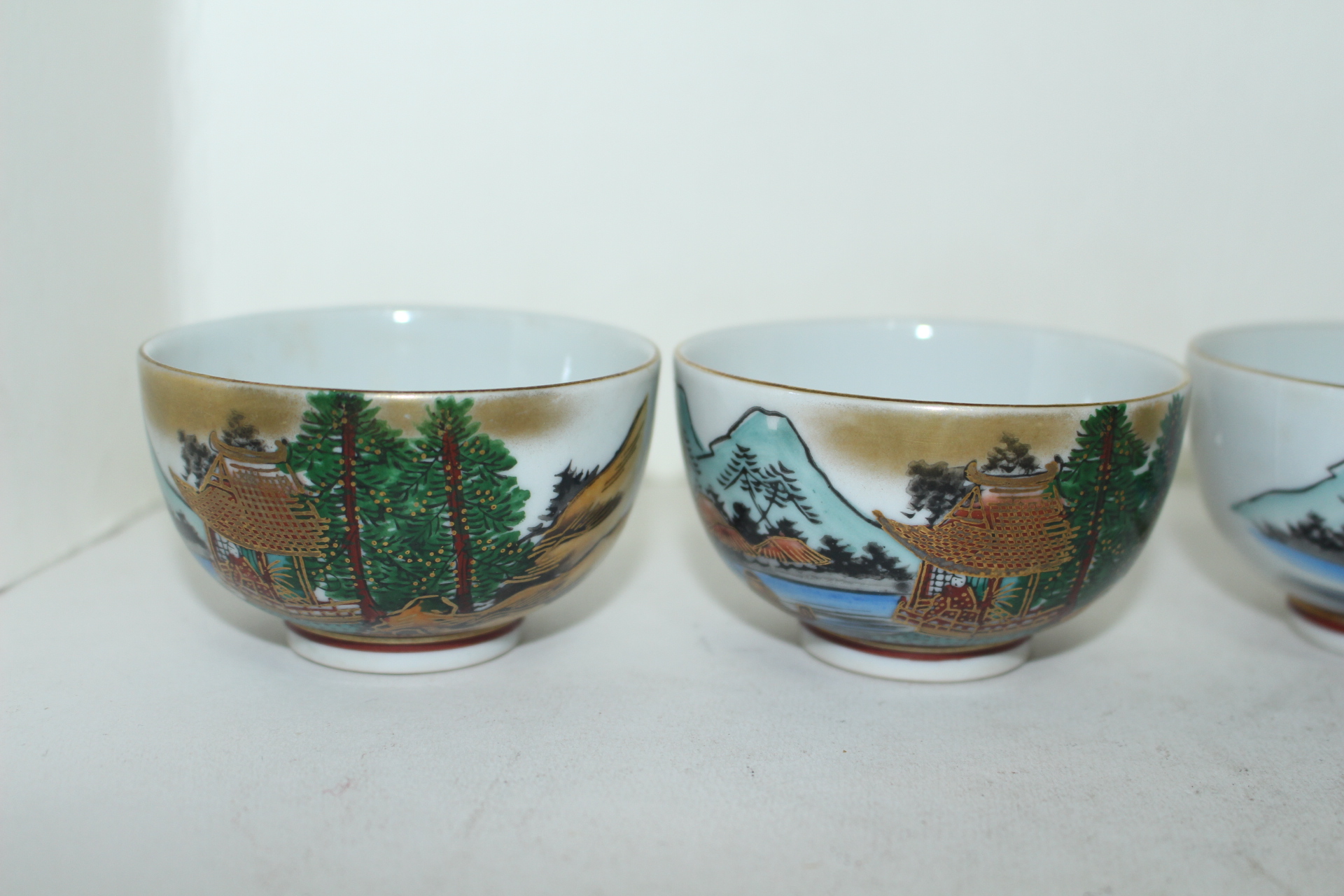 연대가좋은 구다니 청화백자진사금채산수문 잔 5점