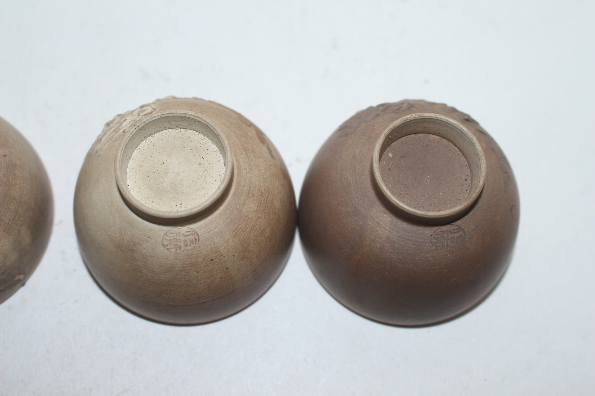 명품-청자금채양각산수문 잔 4점