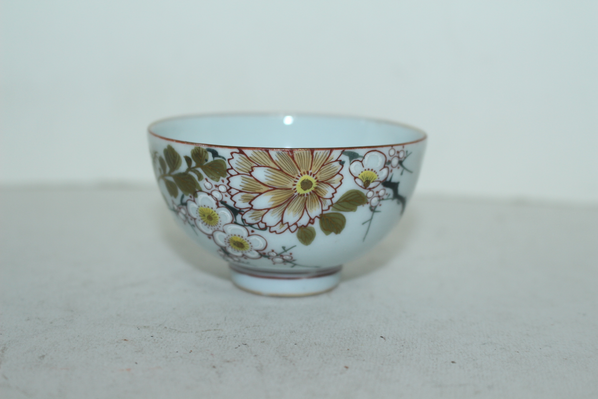 연대가좋은 구다니 백자금채화문 잔