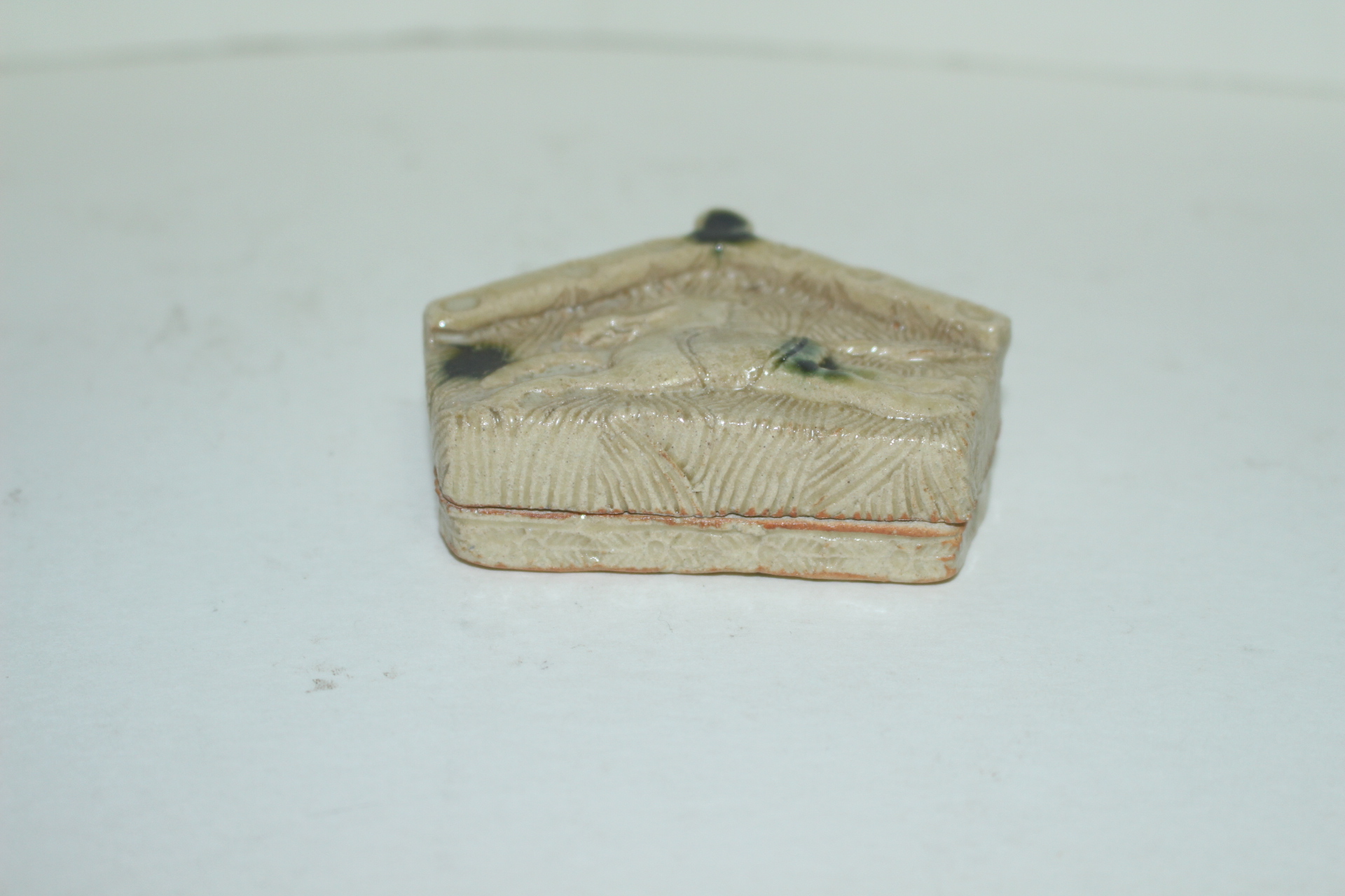 청자 오리배 마문 집모양 향합