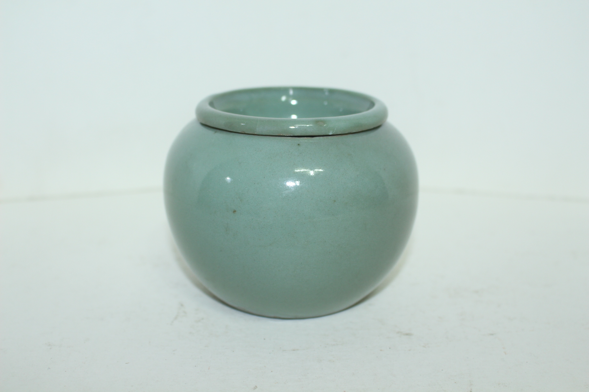 연대가좋은 청자 퇴수기