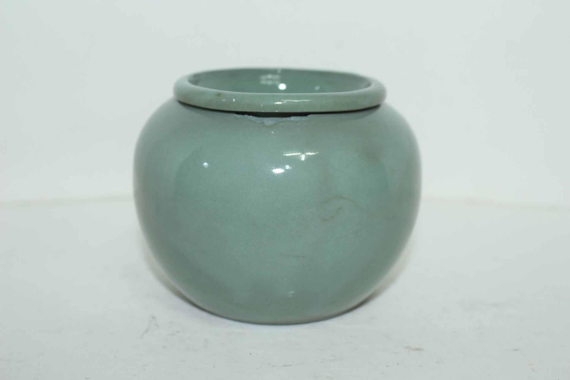 연대가좋은 청자 퇴수기