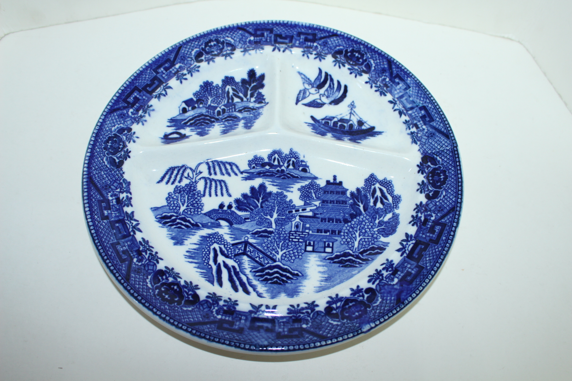 연대가좋은 청화백자 산수문 완