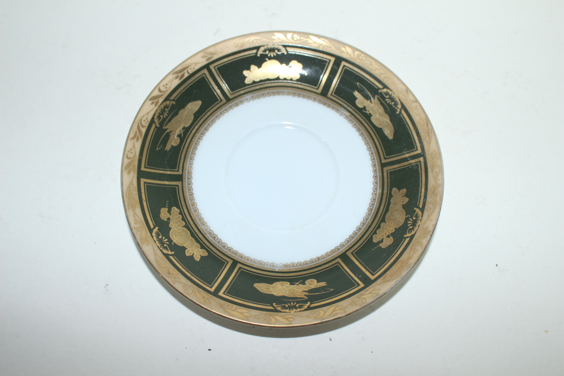 백자진사금채화문 잔받침 2점