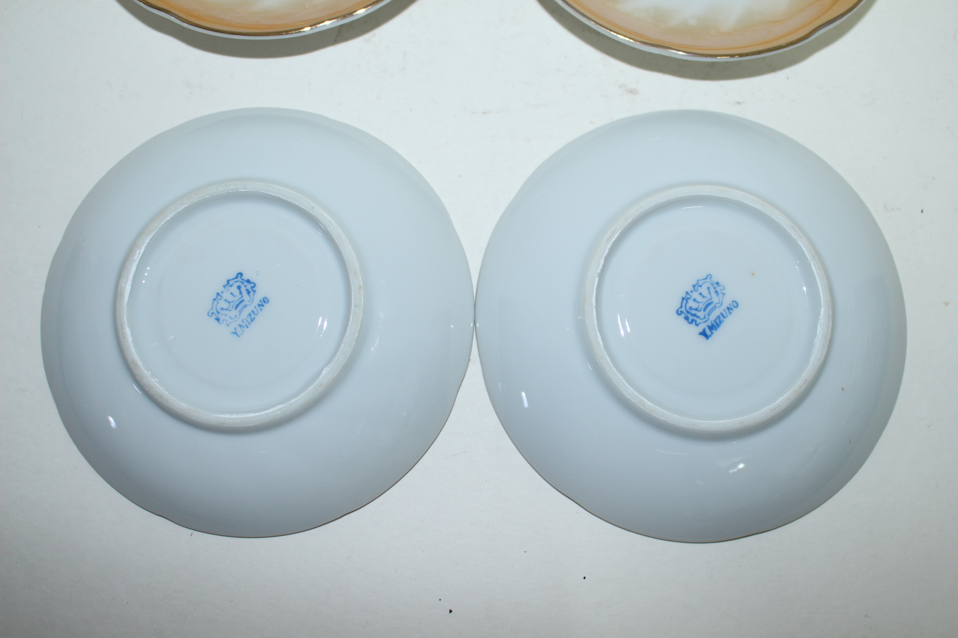 근대사 진주빛백자 화형 잔받침 4점