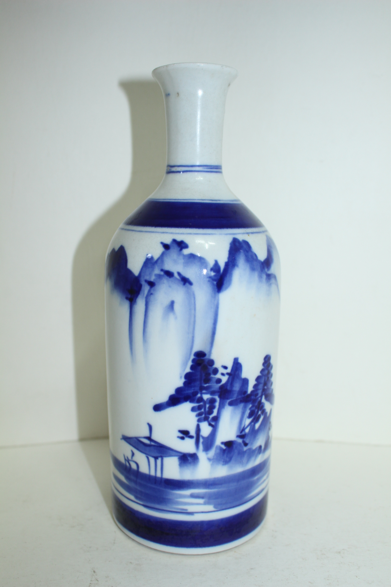 연대가좋은 청화백자산수문 주병